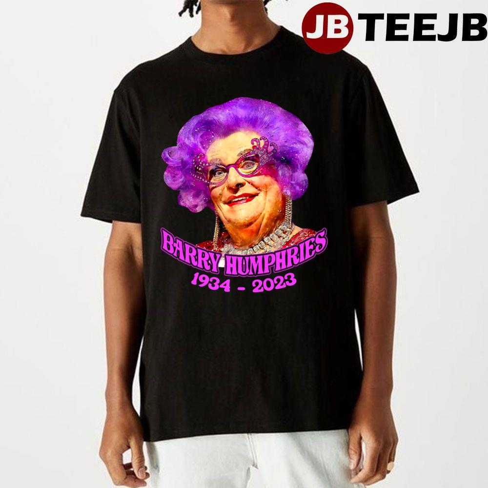 Barry Humphries Rip 1934 2023 Unisex T-Shirt