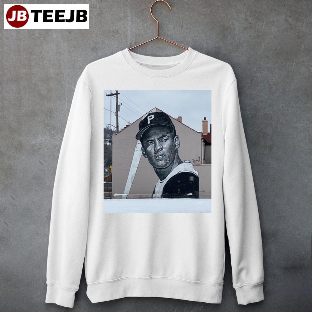 Roberto Clemente Baseball Player Street Art Sports Unisex Sweatshirt