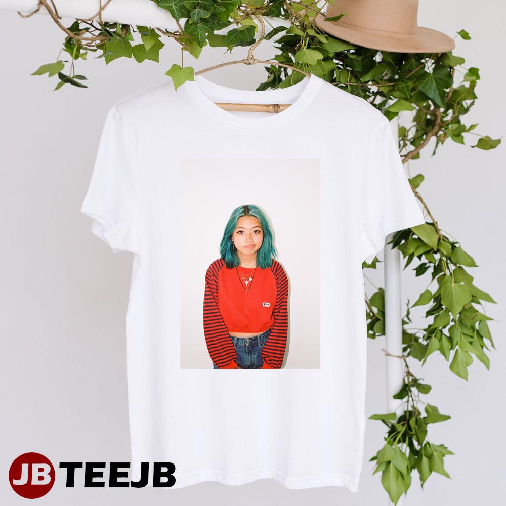 Beabadoobee Beatrice Laus Singer Music Unisex T-Shirt