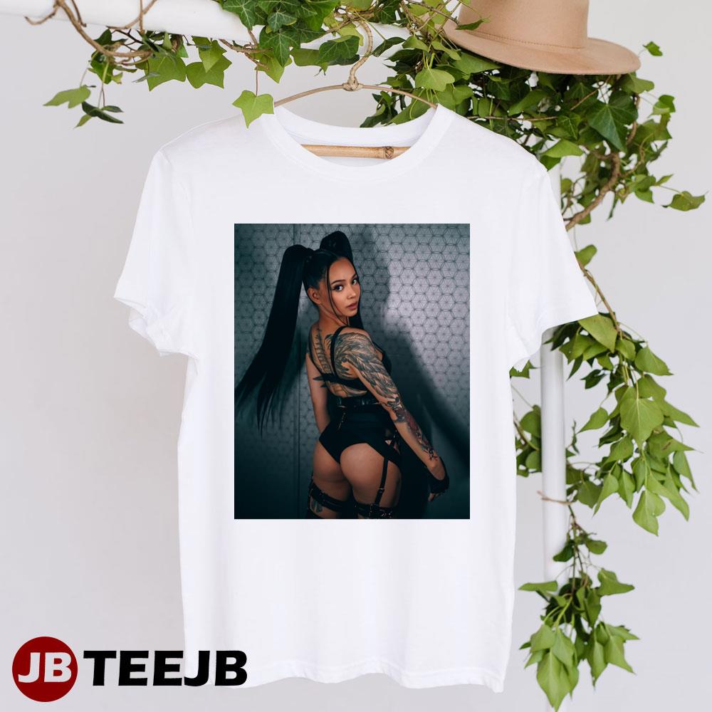 Bella Poarch Tiktok Singer Music Unisex T-Shirt