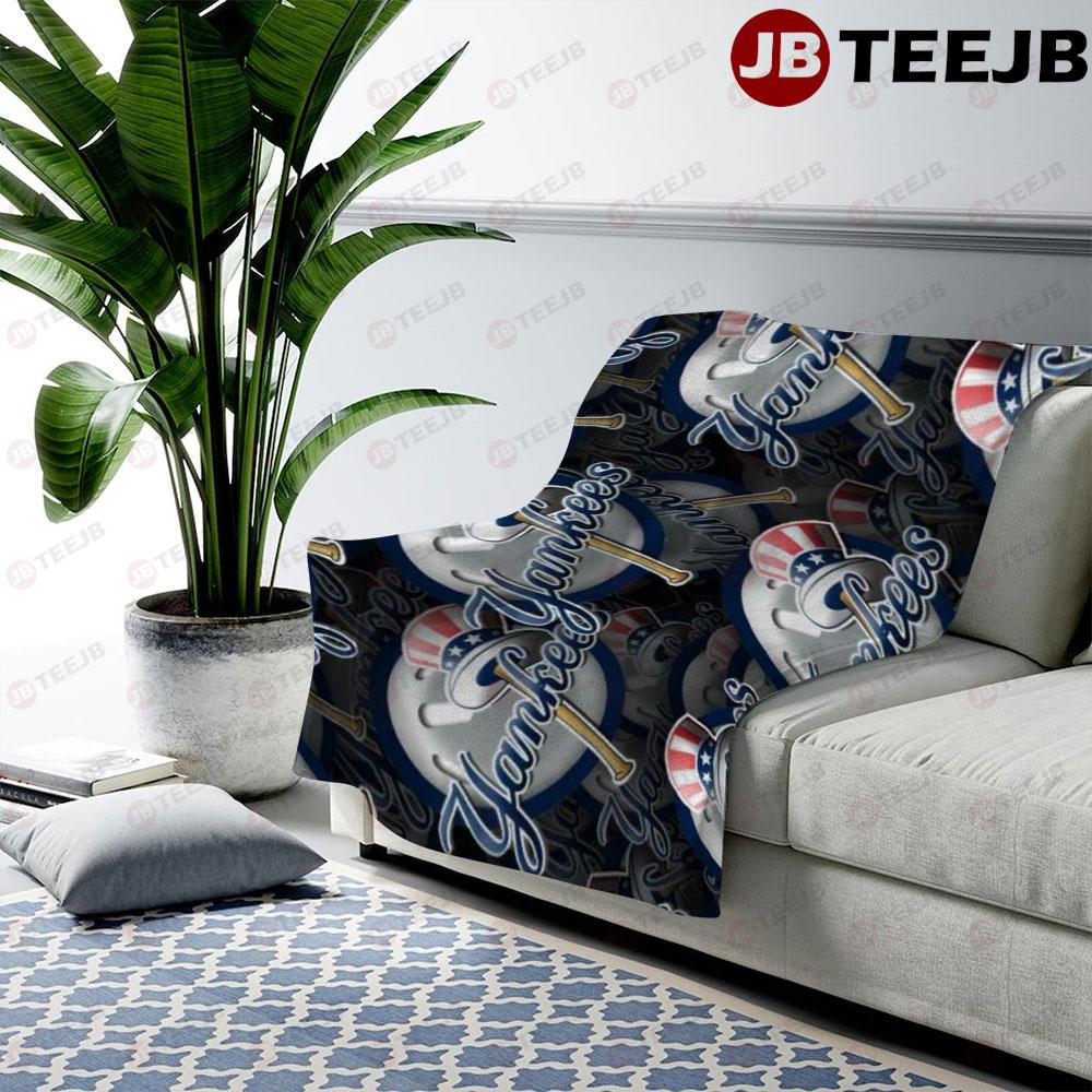 New York Yankees 22 American Sports Teams TeeJB US Cozy Blanket