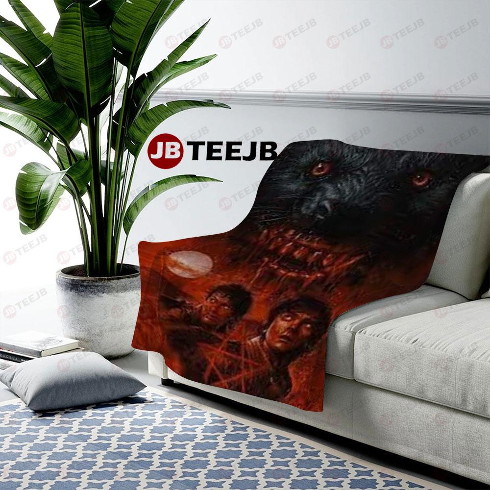 Look Wolf An American Werewolf In London Halloween TeeJB US Cozy Blanket