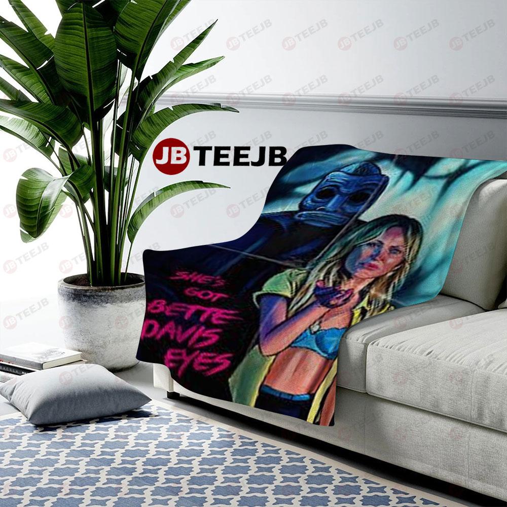 She’s Got Bette Davis Eyes The Final Girls Halloween TeeJB US Cozy Blanket