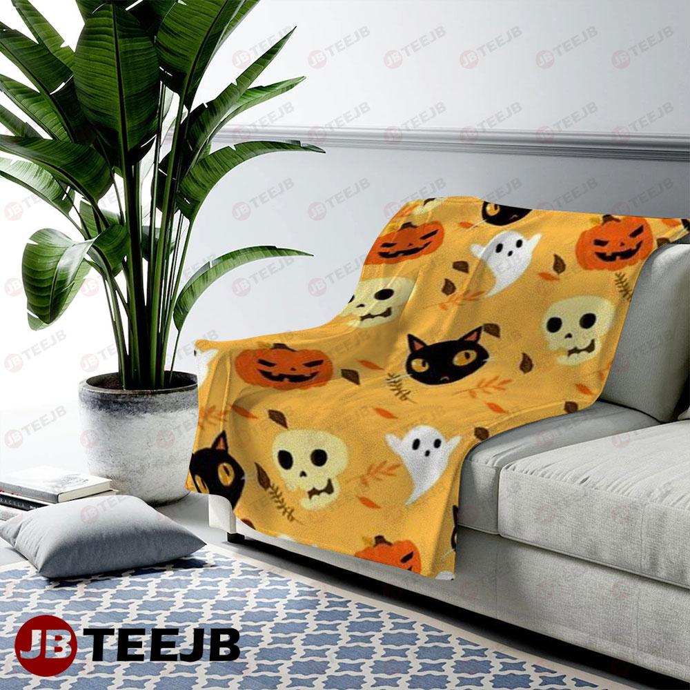 Skulls Ghosts Pumpkins Halloween Pattern 071 TeeJB US Cozy Blanket