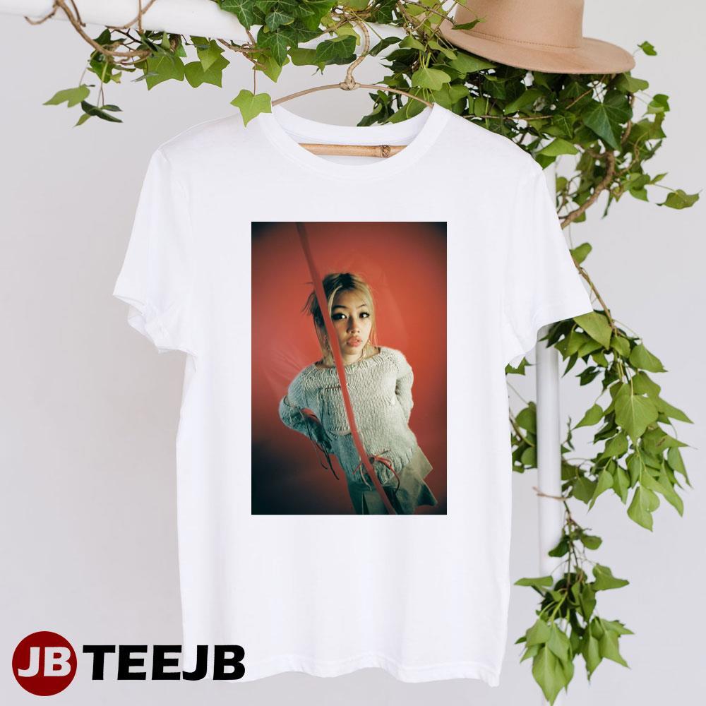 Beabadoobee Beatrice Laus Singer Music Art TeeJB Unisex T-Shirt