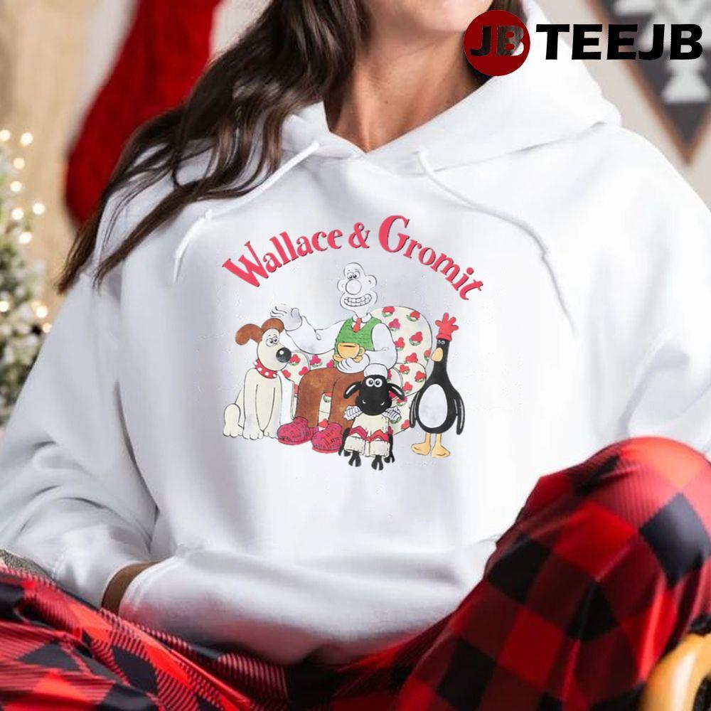 Happy Wallace And Gromit Shaun The Sheep The Fight Before Christmas 2021 TeeJB Unisex Hoodie